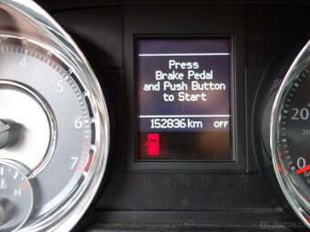 Chrysler Town & Country 3.6 V6 - 8
