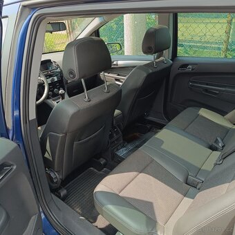 Opel Zafira B 2.2 110kW benzín 2009 - 8
