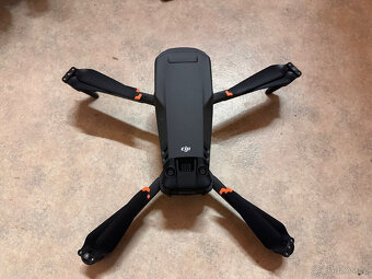 Sada DJI MAVIC 3 FLY MORE s přepravním pouzdrem a batohem DJ - 8