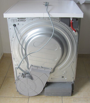 KONDENZAČNÍ SUŠIČKA PRÁDLA ELECTROLUX - 9KG - A+++ - 8