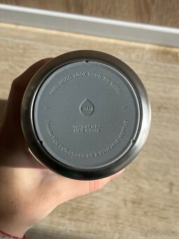 Termoska z nerezové oceli značky EQUA 1000ml - 8