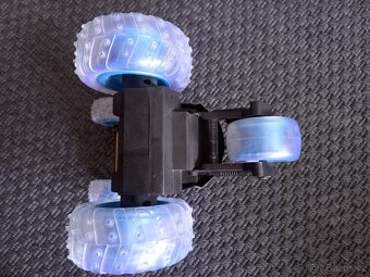 RC auto ATOMIC WHIRLWIND - 8