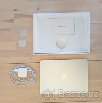 Apple MacBook Air M2 2022 - 8