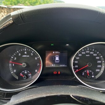 Kia ceed SW 1,5 T-Gdi M6 118kw, DPH - 8