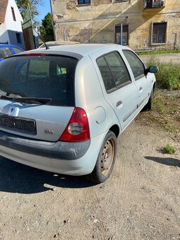 Renault Clio 2 - 1.6 16V - 8