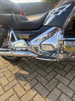 Honda GL 1800Goldwing - 8
