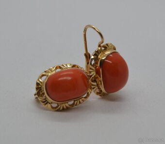 Zlaté náušnice s KORÁLEM - 8