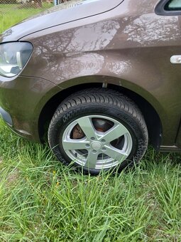 VW CADDY 1,6 BI-FUEL, 7 míst, long verze - 8