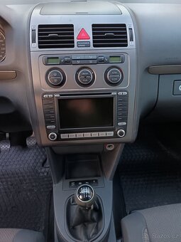 Volkswagen touran cross 2.0 tdi 125kw r.v. 2007 - 8