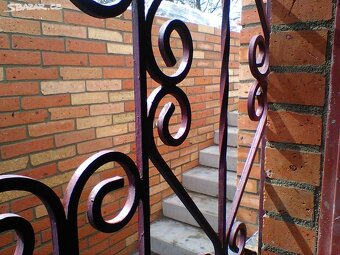 CIHLOVÝ OBKLAD Z PRAVÝCH CIHEL (střed cihly) - 8