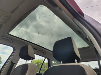 Škoda Fabia, 1,2 BENZIN 81 KW PANORAMA 4 VÁLec - 8