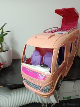 Barbie karavan - 8