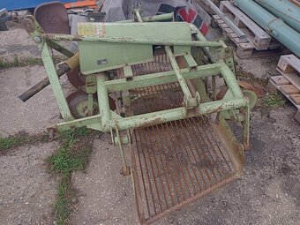 Vibrační vyorávač brambor KROMAG - 8