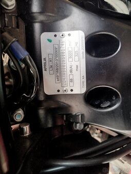 Aprilia Tuono 125 - 8