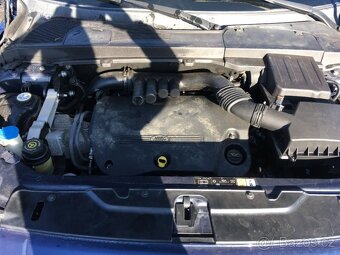 LAND ROVER FREELANDER 2 TD4 2,2 - 8