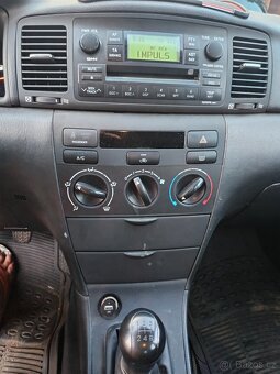 Toyota Corolla - 8