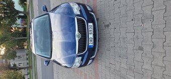 Škoda Superb 2011 2,0 Tdi manuál - 8