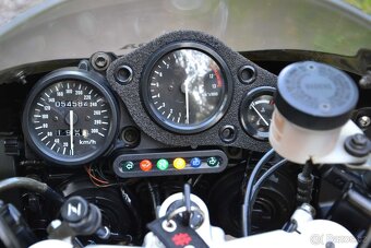 Honda CBR 900RR Fireblade SC33 - 8