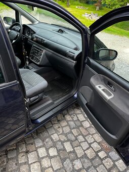 Ford Galaxy 1.9 TDI (2002) - 8
