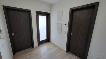 Pronájem bytu 2+kk s lodžií a garážovým stáním v Rezidenci N - 8