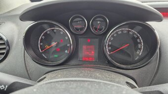 Opel Meriva B 1.4 88kW Turbo 2013 Benzín - 8