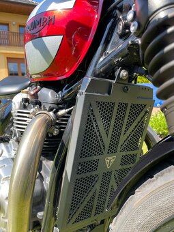 Triumph Bonneville Bobber 1200 - 8