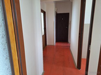 Prodej bytu 3+1, 74 m2, v Olomouci, Chválkovická ul. - 8