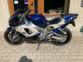 Yamaha YZF-R1 - 8