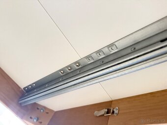 Jídelní stůl Jysk rozkládací - 8