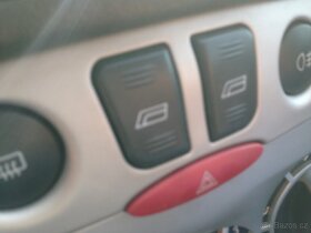 Fiat Punto 1,2i 44kW rok 2001 - pouze díly - 8