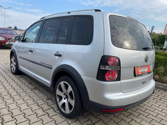 Volkswagen Touran 2.0 TDI CROSS kůže, xenoxy - 8