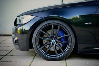 BMW E90 LCI 335i xDrive MANUÁL – Stage 1+, 350 koní, výborný - 8