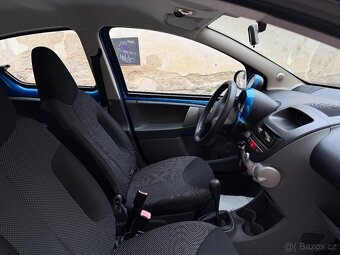 Toyota Aygo 1.0i 50kw koup.ČR Klima nová STK Serviska - 8