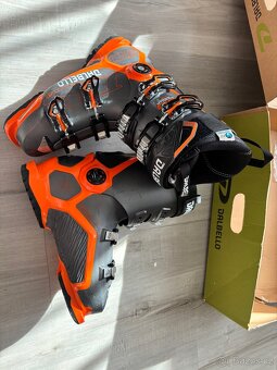 Lyžáky Dalbello DS AX 90, vel.40 - 8