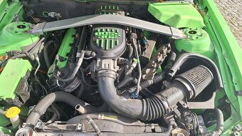 Ford Mustang 5.0 GT BOSS 302 automat 2014 na dily - 8