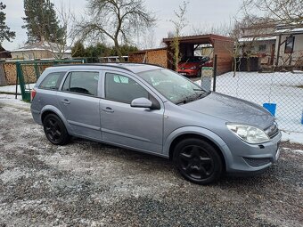 Benzínová Opel Astra 1.8 ..16V Tempomat - 8