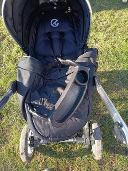 Sportovní kočárek - 8