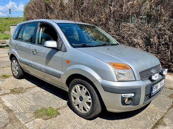 Ford Fusion 1,4 nafta klima nová stk 4,5l / 100 - 8