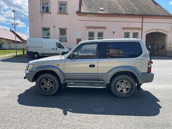 Toyota Land Cruiser 90 - 8