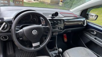 Volkswagen Up - 8