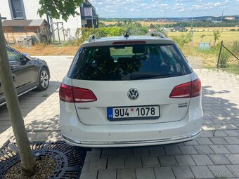 Volkswagen Passat 2.0 TDI Highline Kombi - 8