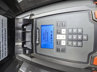 Robotický sekačka Husqvarna - 8