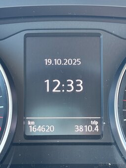 VW Passat B8 Variant Business 2.0 TDI 110kW Manuál / Matrix - 8