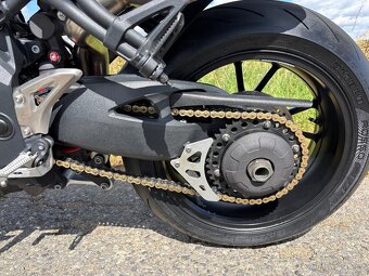 Triumph Speed Triple 1050 - 8