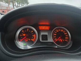 Renault Clio 1,5 TDCI - 8