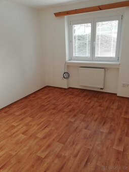 Pronájem bytu 2+1 Smetanova Chvaletice - 8