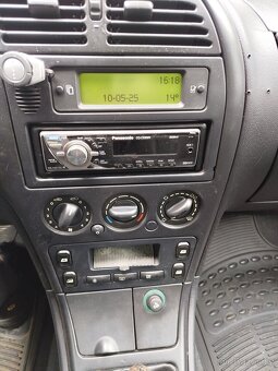 Citroen Xsara 1,6i - 8