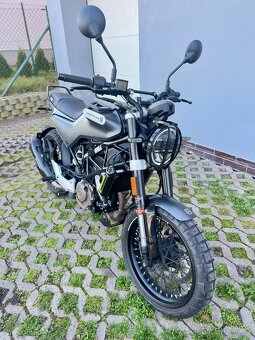 Husqvarna Svartpilen 125 - 8