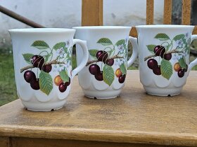 Sada porcelánových hrnků s třešněmi - 8