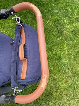 Kočarek Venicci + autosedačka Cybex - 8